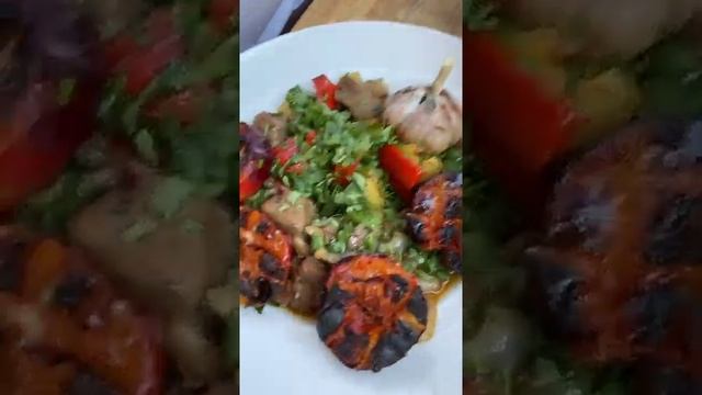 Готовим на даче блюда из баранины с шеф-поварами Шато. Часть 2 смотреть онлайн
