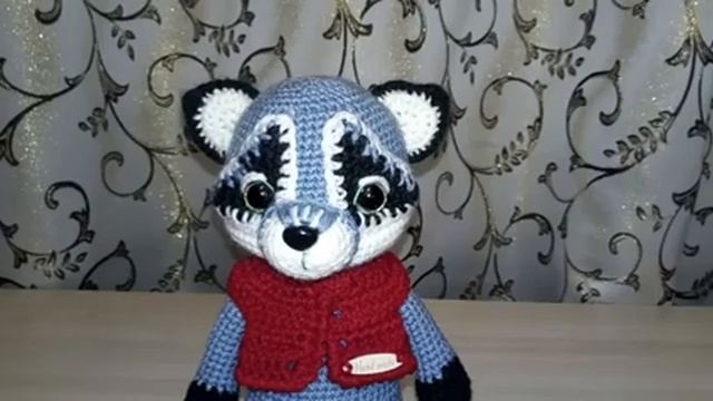 Как вязать крючком Енота// смотреть онлайн