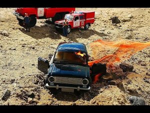 Горит машина ВАЗ 2101 Копейка! Поджег железную модель машины!