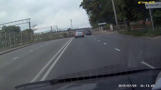Опасная езда. Злобный водитель подрезал Чайника.Витебское шоссе. смотреть онлайн
