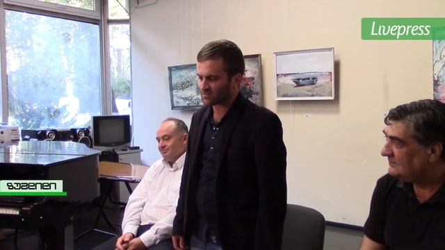 Абхазский поэт в Зугдиди (см. русские субтитры) смотреть онлайн