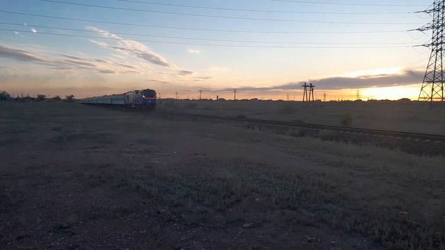 ТЭП33А 0035 пассажирский смотреть онлайн
