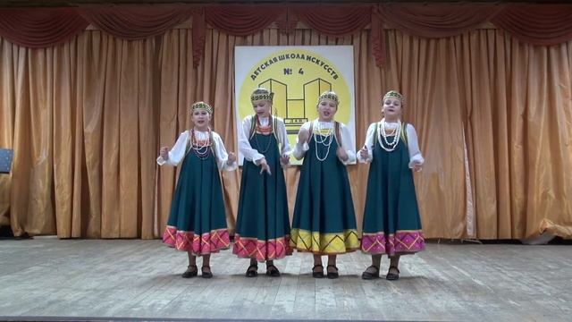 уч.номер 0802-1-зп Образцо- вый ансамбль русской песни «Родные напевы» группа девочек смотреть онлайн