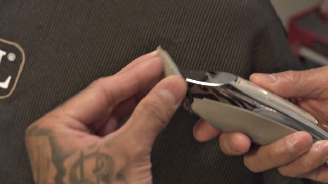 WAHL Sterling Definitions Trimmer Presentación Oficial смотреть онлайн