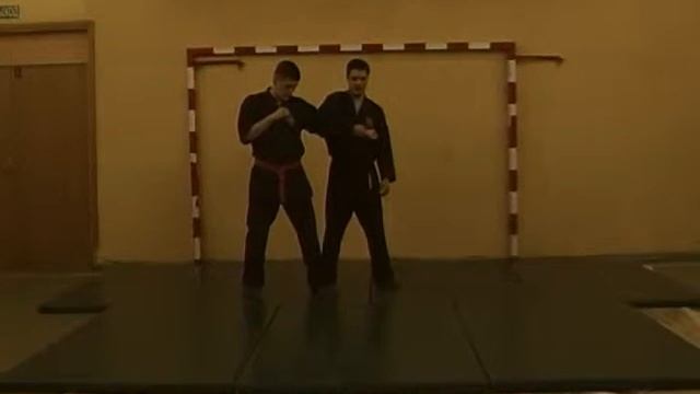 КЛУБ РУКОПАШНОГО БОЯ ВИТЯЗЬ 9 разряд ч20 рычаг на руку вниз одной рукой и предплечьем