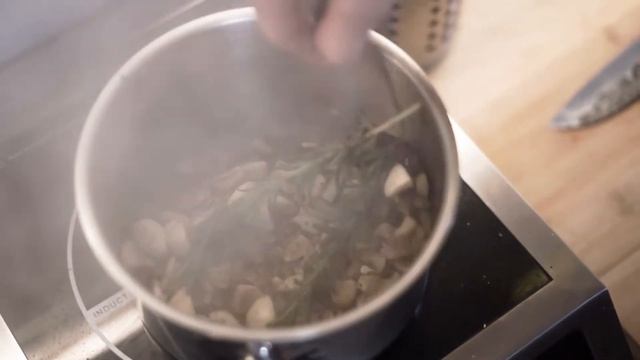 Грибной крем-суп с беконом смотреть онлайн