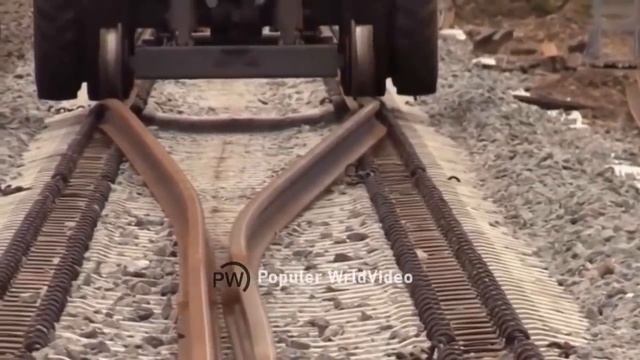 See how train tracks are made in the richest country in the world. смотреть онлайн