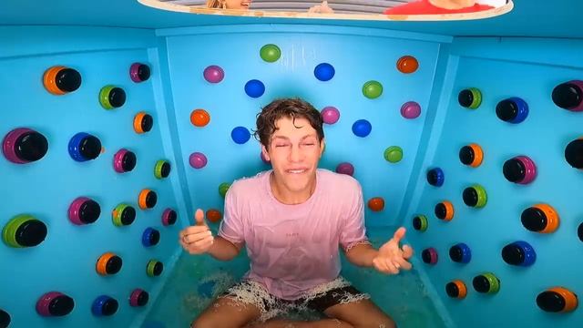 Underwater 100 Mystery Buttons.. Only 1 Will Let You ESCAPE The Box!!