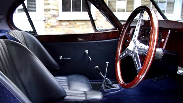 1954 Jaguar XK 120 Fixed Head Coupe - Hexagon Classics смотреть онлайн