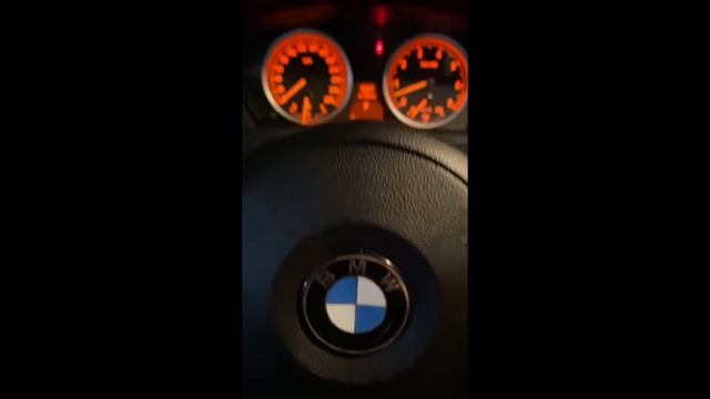Bmw 650 E64 N62b48 звук выхлопа с катализаторами, но без резонатора, банки сток