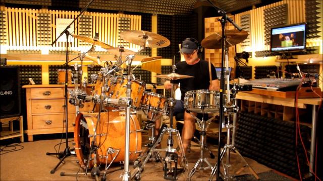 Simply Red Fairground Drum Cover смотреть онлайн