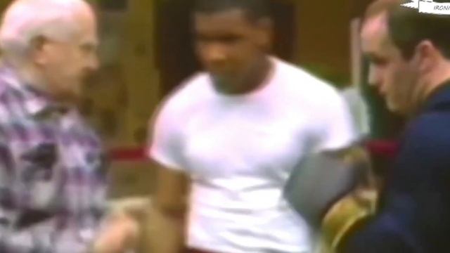 Тайсон в молодости #Тайсон#тайсон#чемпион#легенда#майктайсон смотреть онлайн