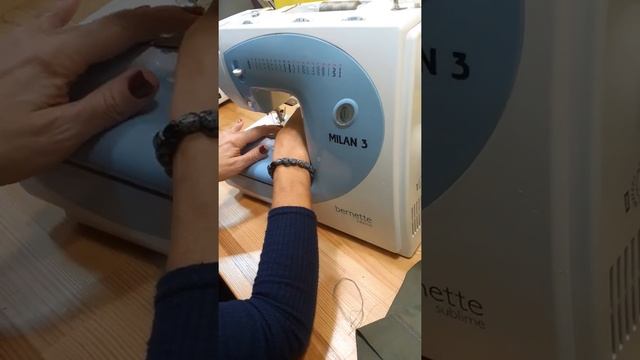 Петля для пуговицы на машинке смотреть онлайн