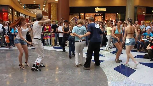 Сальса баттл в Ауре. Финальный раунд смотреть онлайн