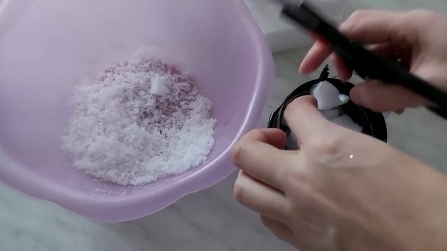 СНЕГ как НАСТОЯЩИЙ! Для декора, своими руками! смотреть онлайн