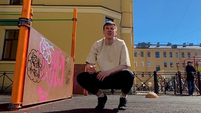 Очень крутая Паркур площадка! Тренировка сальто и фрирана [паркур влог] смотреть онлайн