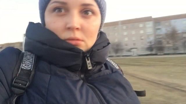 18.02.2019 Влог.Будни мамы.Не хочу в садик!Курочки на прогулочке!Желейный Валера... смотреть онлайн