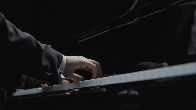 Р. Шуман - «Признательность» и «Панталоне и Коломбина» / Константин Хачикян (фортепиано) смотреть онлайн