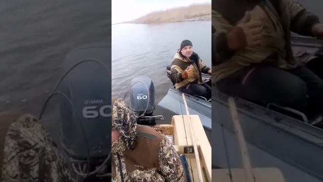 Поймали воров на рыбалке!!! смотреть онлайн
