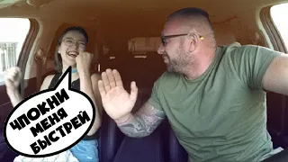 Честная давалка не отказала таксисту смотреть онлайн