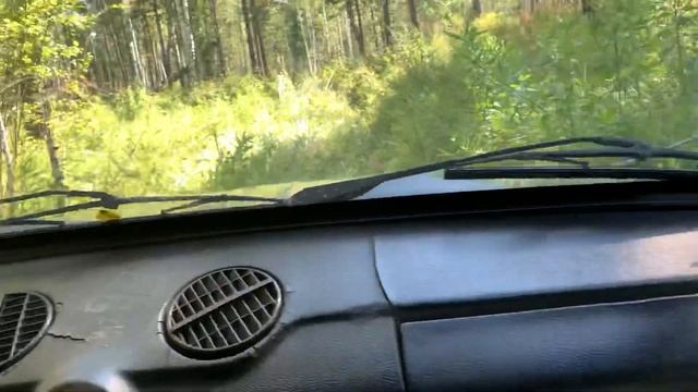 Ваз 2106 против Нивы!