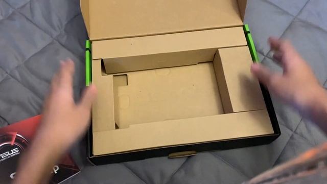 Asus Phoenix GTX 1650 OC Edition Unboxing смотреть онлайн