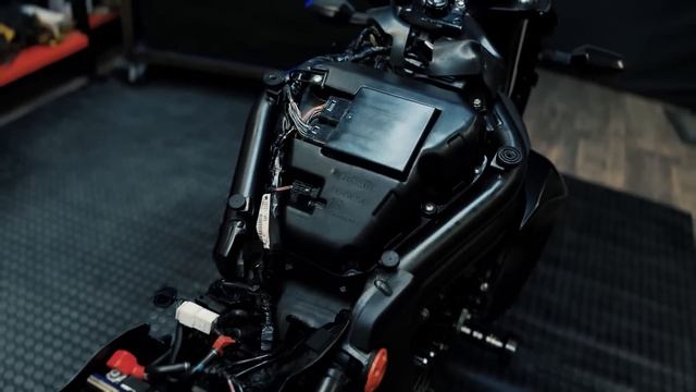 The MOTORBIKE THAT WORKS WITH WATER exists. They all said it was impossible смотреть онлайн