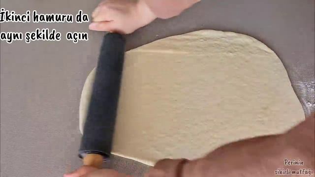 Nasıl yapıldığına inanamayacaksınız 💯 KRUVASANDAN DAHA İYİ💯 KAT KAT KABARAN POĞAÇA TARİFİ смотреть онлайн