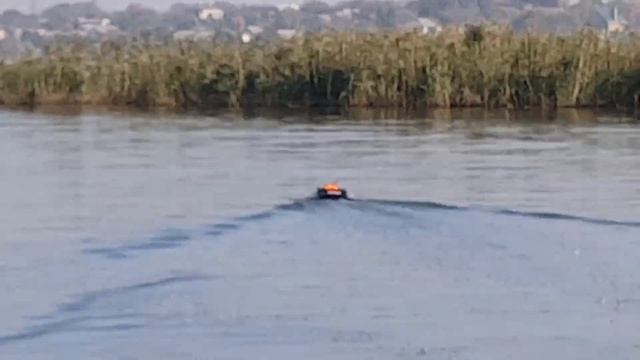 Карповый прикормочный кораблик?, дорогая игрушка или реальный помощник?