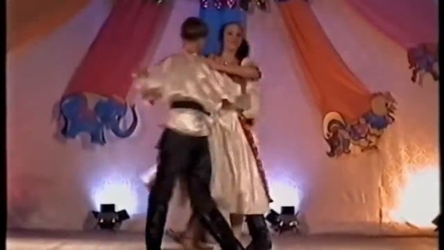 КАЛИНКА! Танцует ЮРА смотреть онлайн