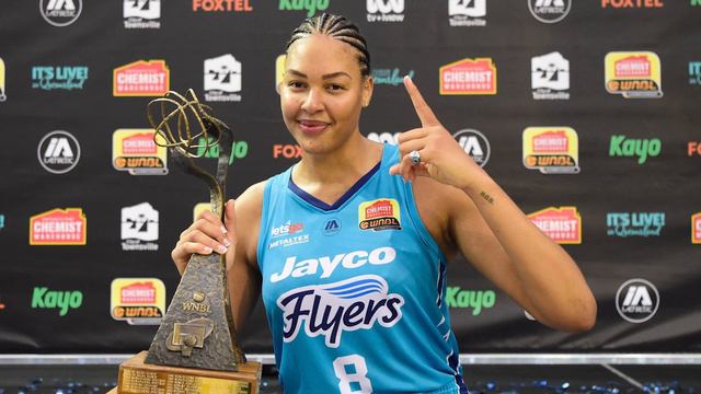 12 Tallest Female Basketball Players In WNBA History