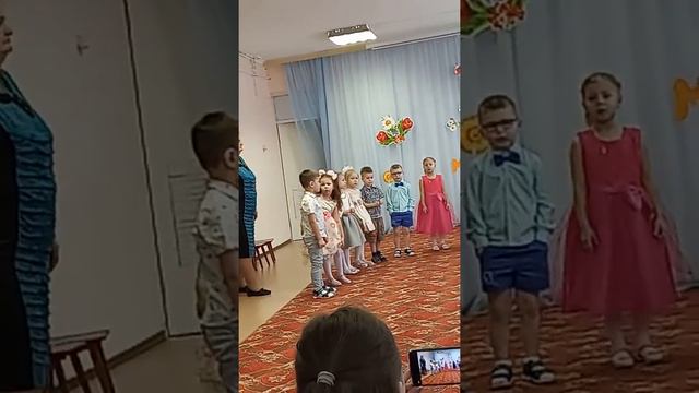С 8 марта, бабушки! смотреть онлайн