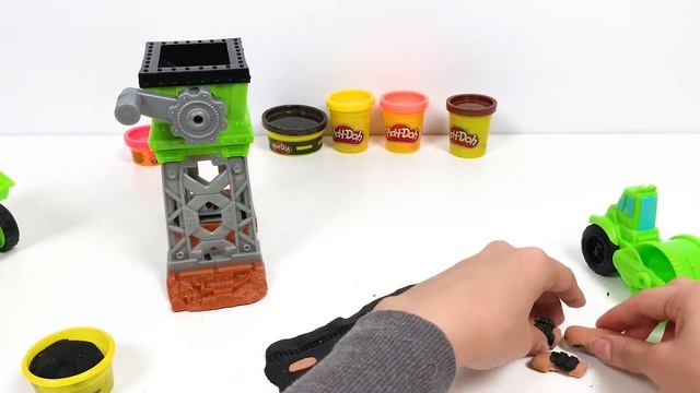 Play Doh - Wheels ? | Build Gravel Yard with Construction Toys ? смотреть онлайн