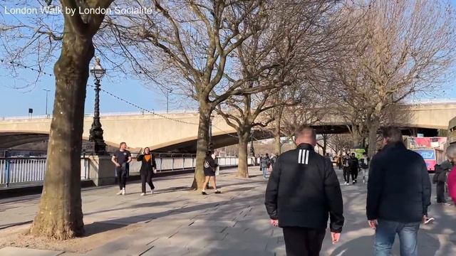 London Walk, London Riverside Walk, South Bank, Westminster Bridge, Parliament Square, Big Ben.