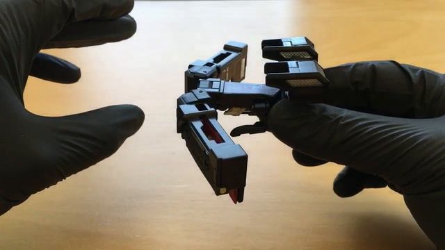 Transformers LASERBEAK Titans Return THRONE Alt Mode ITA смотреть онлайн