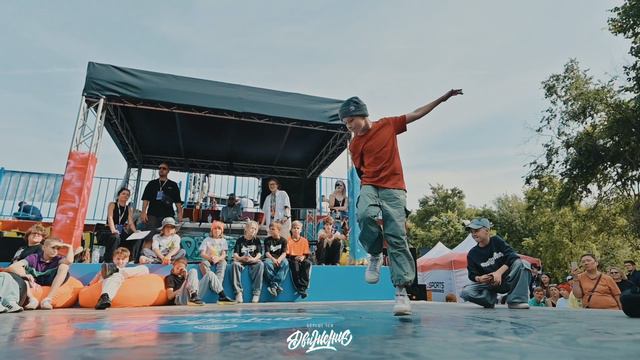 BREAKING 8-12 | Bboy Rockid vs Dencho | Движение battle & VK Fest 2024 | СПБ смотреть онлайн