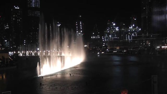 Шоу фонтанов в Дубае (Dubai fountain show) смотреть онлайн