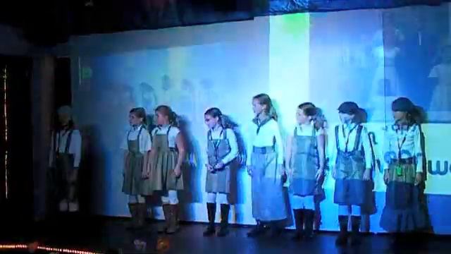 M6E1 Von Trapp familie смотреть онлайн