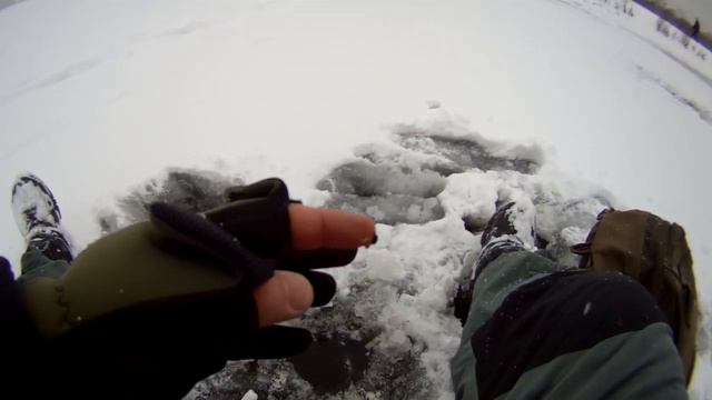 ЗИМНЯЯ РЫБАЛКА, ПЕРВЫЙ ЛЕД НА ГОЛОВИНСКИХ ПРУДАХ. смотреть онлайн
