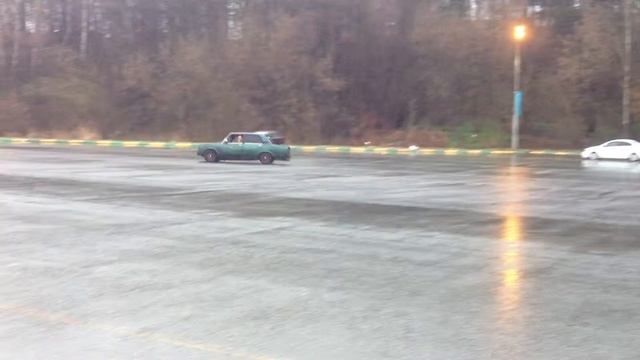 Дворец Спорта г.Видное ВАЗ 2107. смотреть онлайн