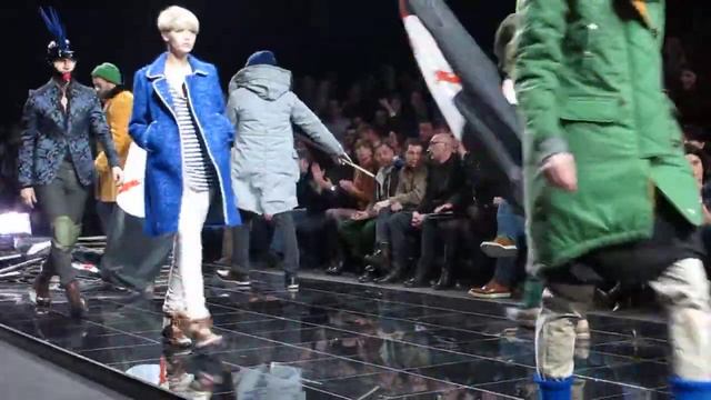 Volvo Fashion Feek: Fashion Show Grunge John Orchestra смотреть онлайн