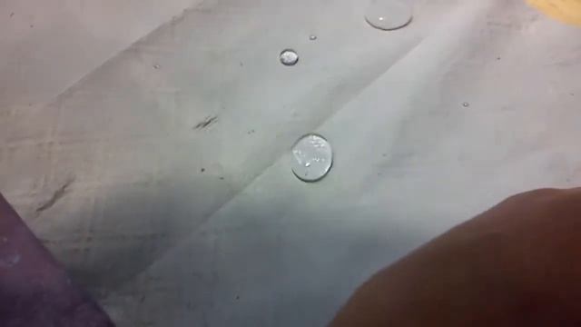 Непромокаемая салфетка смотреть онлайн