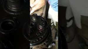 Ремонт редуктора хода на мини экскаваторе.