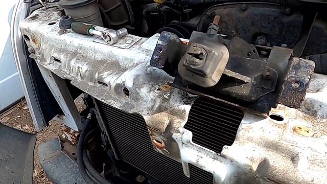 Высверливания личинки замка капота(вставка-ключевина) замена замка капота Форд Транзит#FordTransit смотреть онлайн