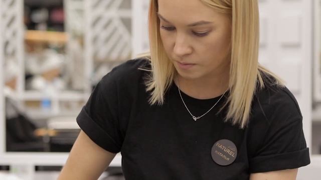 Яркое окрашивание от арт директора в Naturel Studio смотреть онлайн