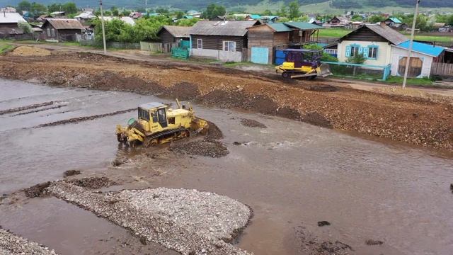 Бичура. Вечер 11 июня 2021 г. На Бичурке ведутся работы. смотреть онлайн