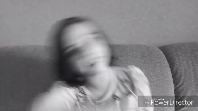 Гимнастика Оля делает гимнастические элементы смотреть онлайн