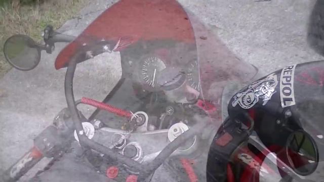 A Look At The Honda CBR 900RR FireBlade смотреть онлайн
