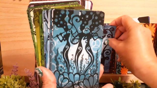 Silhouettes Tarot by Masa Kuzaki (3rd Edition) (Kickstarter) смотреть онлайн