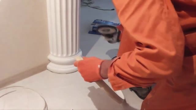 Как УсТаНоВиТь плинтус вОкРуГ декоративной КоЛоНнЫ ? :) смотреть онлайн